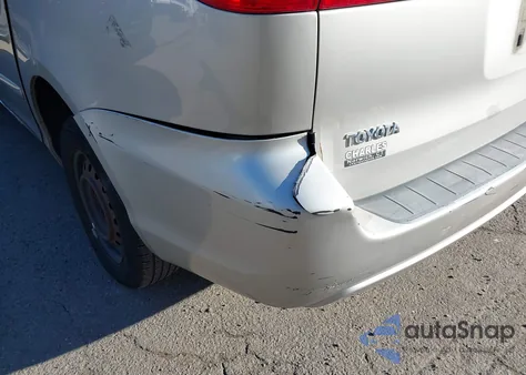 2010 Toyota Sienna Le из США, поврежденный, VIN 5TDKK4CC2AS320919